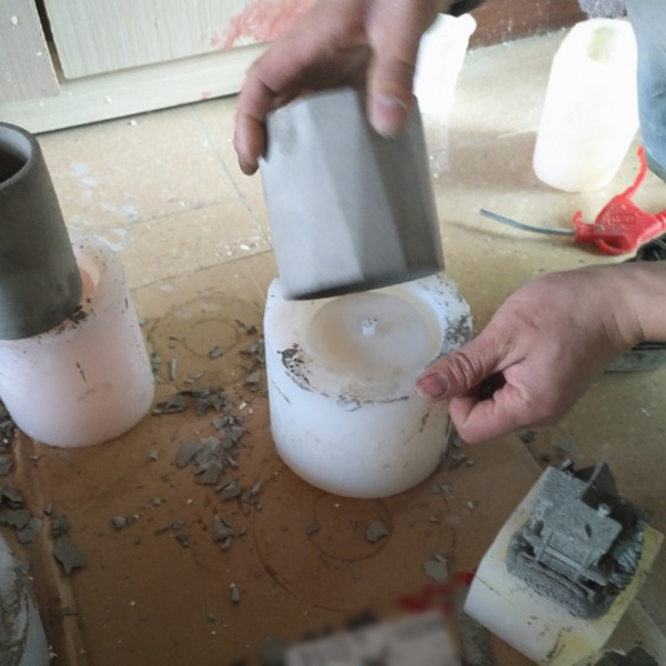 水泥花盆硅胶模具脱模