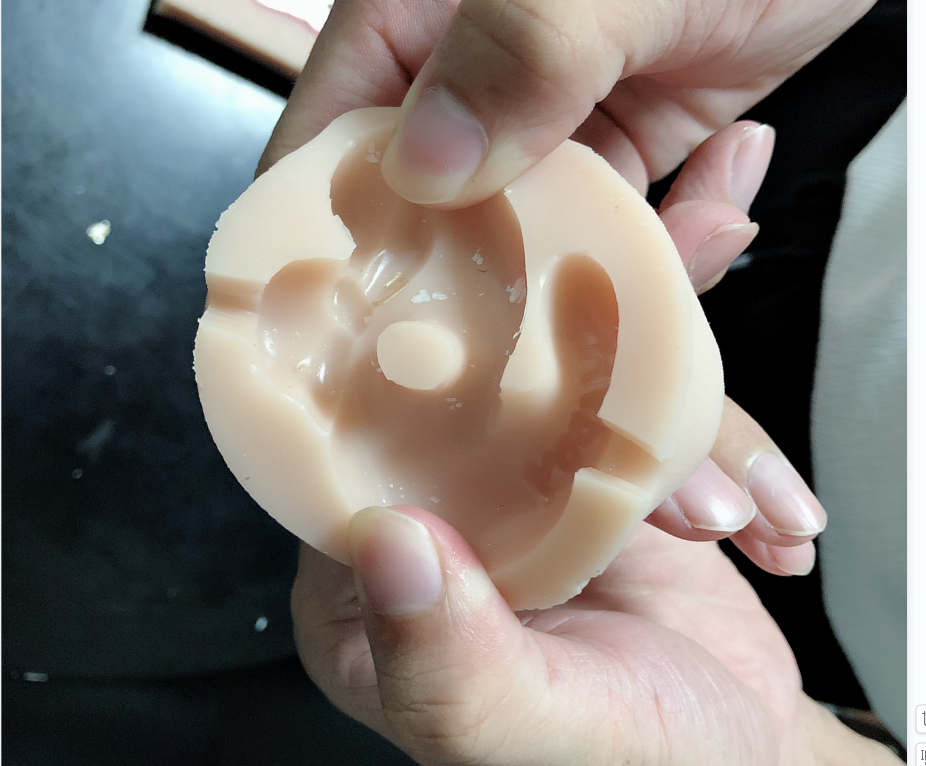 硅胶模具撕裂